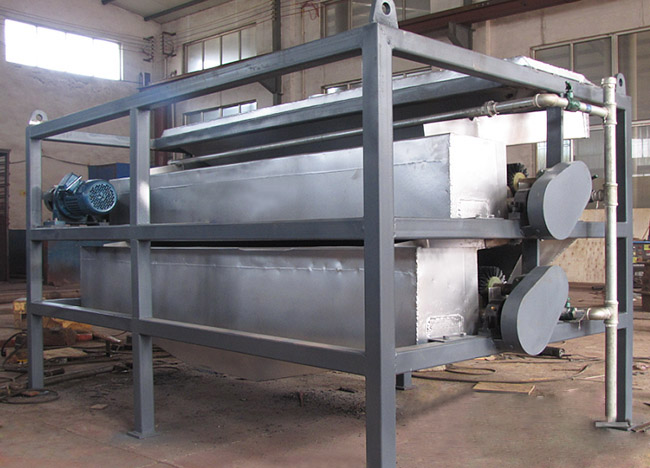 復(fù)合雙輥式磁選機(jī) 復(fù)合雙輥式磁選機(jī)